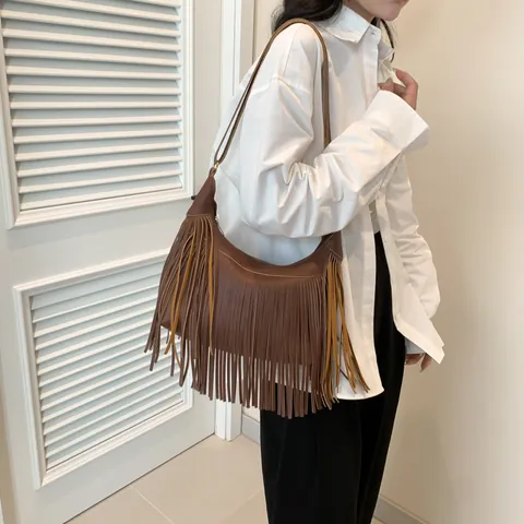 Borsa Hobo Bohemienne con Frange da Donna Vintage Grana di Ciottolo Pelle Sintetica Borsa a Spalla Tracolla Regolabile
