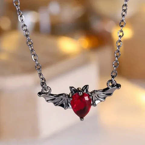 Collana con Ciondolo Pipistrello Gotico Lega di Rame Strass Halloween Stile Scuro Gioielli per Donna Regalo Festa Accessori