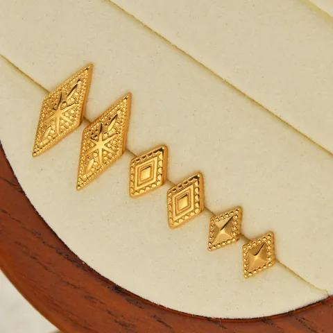 Orecchini a Bottone a Forma di Stella a Rombo Geometrico in Acciaio Inossidabile Oro Francese Vintage per Donna Regalo Gioielli Piccoli Delicati