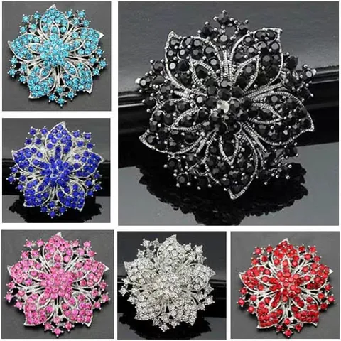 Elegante Bloem Broche Speld Legering Met Glinsterende Rijnsteen Kristal Voor Bruiloft Feest Banket Accessoires Voor Dames