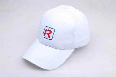 Berretto da Baseball in Cotone Bianco Classico Con Ricamo Lettera R Rossa Cappello da Sole Sportivo Regolabile per Uomo Donna Outdoor