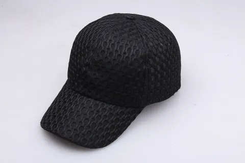 Casquette de Baseball Décontractée pour Femmes avec Design en Maille Creuse Respirant Protection Solaire Réglable Léger Noir