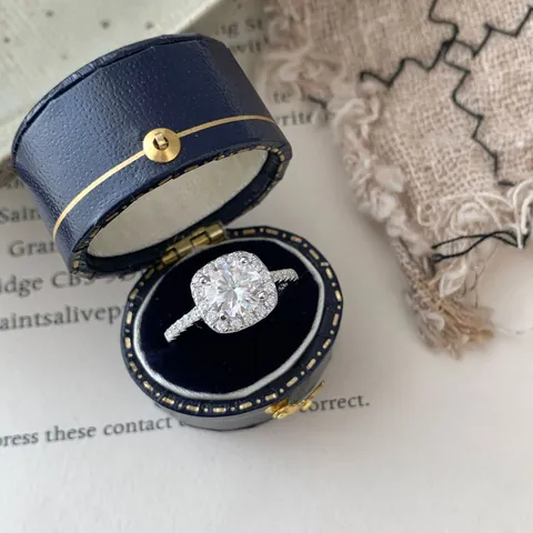 Πολυτελές Δαχτυλίδι Halo Moissanite από Ασήμι 925 Τετράγωνο Για Γυναίκες Κομψό Pave Σχέδιο Κύβος Ζάχαρης Αρραβώνας Γάμος Κοσμήματα Δακτύλου Δώρο