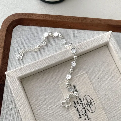 Bracelet en Argent Sterling S925 pour Femmes Élégant Papillon Ajouré Fleur de Pêcher Chaîne Réglable Bijoux de Mode