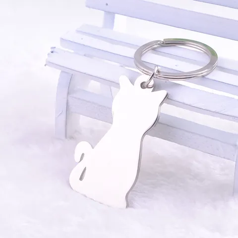Creatieve Zilveren Zinklegering Kat Vormige Sleutelhanger Voor Vrouwen Mannen Minimalistisch Gepolijst Dier Sleutelring Cadeau Accessoires