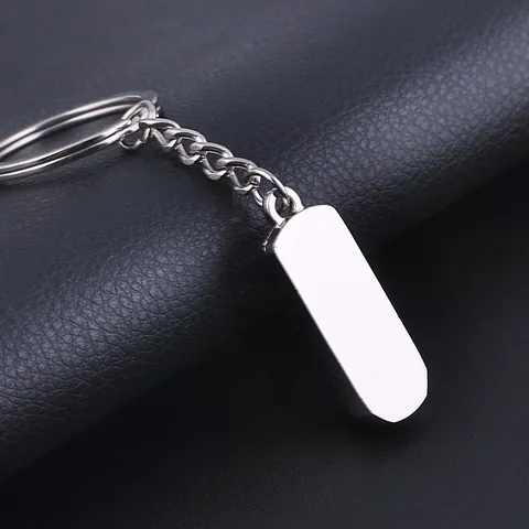 Portachiavi in Lega di Zinco a Semaforo in Metallo Argento Ciondolo Creativo a Segnale Portachiavi per Decorazione Borsa Auto