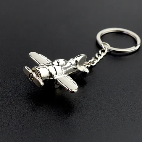 Vintage Metal Airplane Keychain Zinc Alloy Propeller Fighter Jet Keyring Aviation Souvenir Gift Creative Aircraft Pendant Accessory