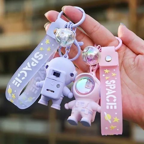 Creative Astronaut Sunset Lamp Keychain Luminous Spaceman Backpack Pendant With Silicone Strap Glow Atmosphere Accessories Gift