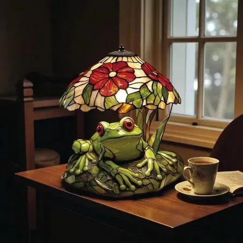 Luce Notturna in Resina Stile Tiffany Rana e Fiore Lampada da Tavolo Retrò Effetto Vetro Colorato per Arredamento Camera USB