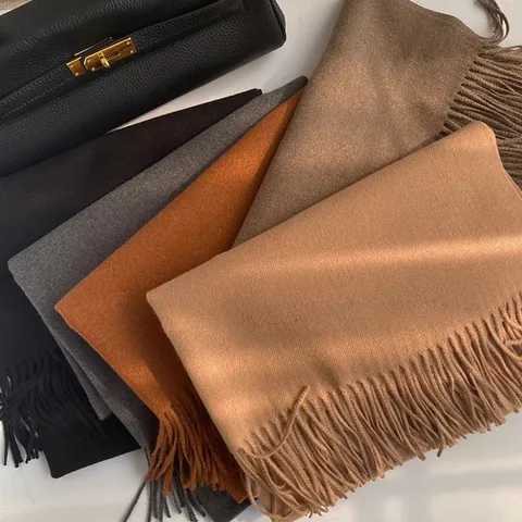 Einfarbiger Schal aus Kaschmirimitat für Damen Dickes Warmes Winter Pashmina Umschlagtuch mit Quasten Weich Lang Geschenk