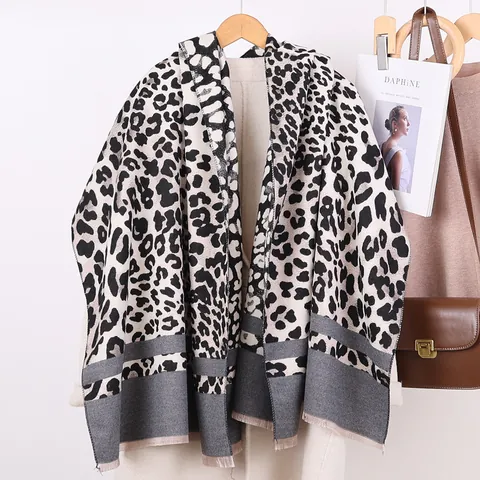 Dames Mode Luipaardprint Viscose Imitatie Kasjmier Sjaal Grote Omslagdoek Dikke Warme Pashmina Met Kwastjes Voor Winter