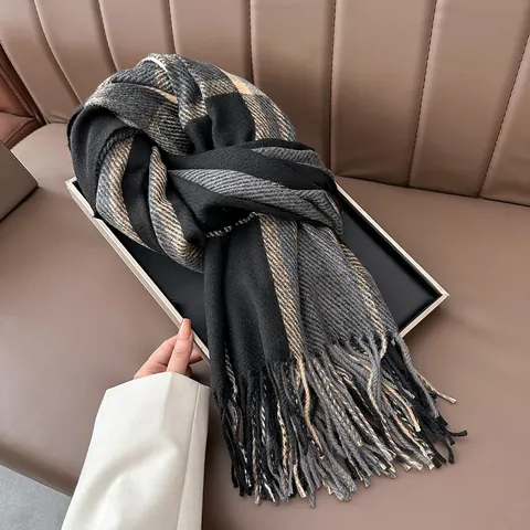 Women Thickened Warm Plaid Scarf Autumn Winter Classic Checkered Shawl With Tassels Soft Scarf Wrap Fashion Accessories