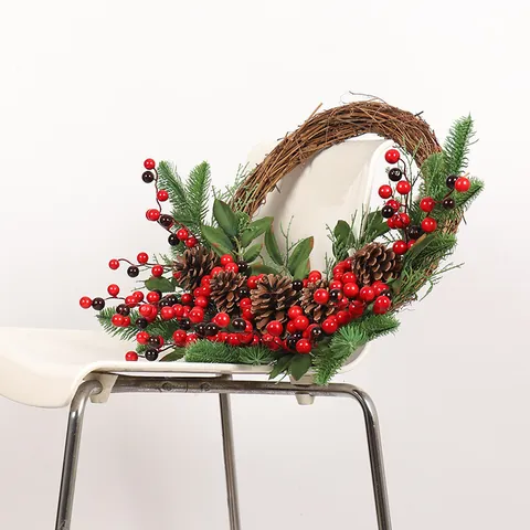 Christmas Wreath Natural Pine Cones Red Berries Simulation Pine Needles Vine Rattan Base Front Door Decor Wall Hanging