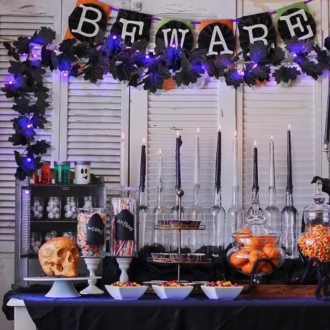 Black Maple Leaf Halloween Garland With Purple LED Lights Artificial Gothic Fabric Vine For Mantel Stairs Party Home Decor