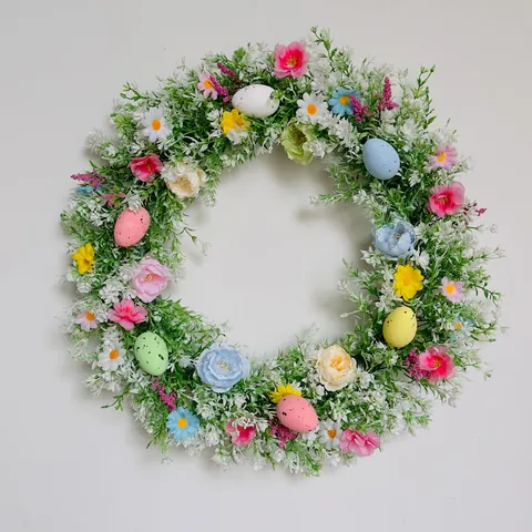 Künstlicher Osterkranz Mit Bunten Gefleckten Eiern Eukalyptusblättern Seidenblumen Für Frühling Haustür Hausdekoration