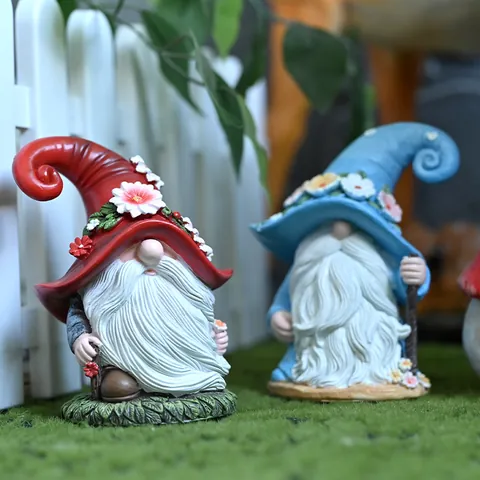 Hand Painted Resin Garden Gnome Statue Faceless Christmas Dwarf Gnome With Flower Hat For Outdoor Yard Courtyard Home Decor Set