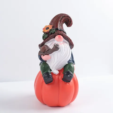Halloween Αγαλματίδιο Κήπου Νάνος από Ρητίνη Ηλιακός Νάνος Μάγισσα σε Κολοκύθα Διακόσμηση Εξωτερικού Χώρου Γλυπτό Νάνου