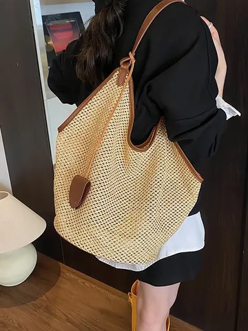 Damen Stroh Gewebte Tragetasche Große Kapazität Minimalistische Strand Urlaub Schultertasche Mit PU Lederbesatz Und Anhänger