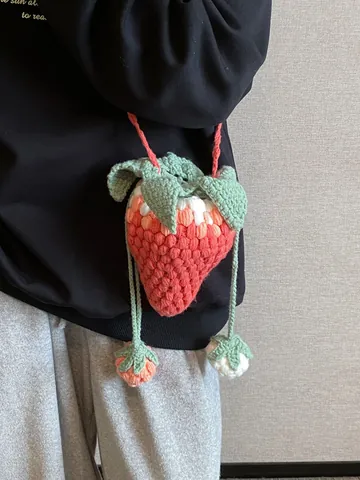 Handmade Crochet Strawberry Crossbody Bag For Women Girls Cute Mini Knit Cotton Wool Drawstring Shoulder Purse Gift
