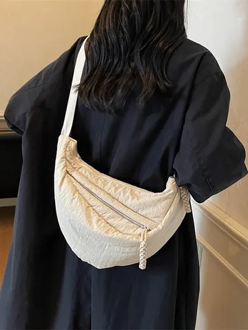Bolso Bandolera de Nailon de Media Luna para Mujer Gran Capacidad Bolso de Hombro Plisado Con Tirador de Cremallera Trenzado