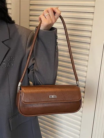 Bolso de Axila Vintage de Cuero PU para Mujer Retro Baguette Bolso de Hombro Con Logo de Metal Hebilla Magnética Color Sólido