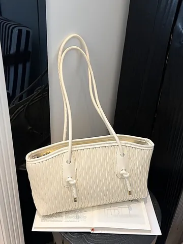 Borsa Tote da Donna Pieghettata di Moda con Trama a Onde in Pelle PU Borsa Sottoascellare con Nodo in Metallo Quotidiana