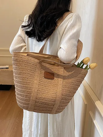 Sac Fourre-Tout en Paille Tissée pour Femmes Été Grande Capacité Sac à Main de Plage Vacances Avec Patch en Cuir Style Minimaliste