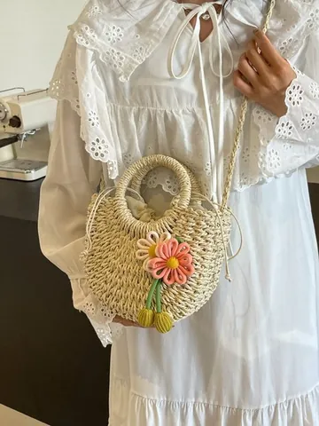 Women Korean Style Paper Straw Woven Beach Bag With 3D Daisy Flower Decoration Handwoven Semi-Round Crossbody Shoulder Bag Summer Vacation
