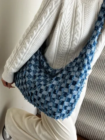 Vintage Denim Checkerboard Crossbody Bag Large Capacity Frayed Edge Fringed Hobo Bag Casual Shoulder Bag For Women