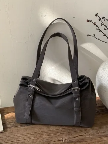 Sac Sous le Bras Femme Grande Capacité Vintage en Cuir PU Mat Sac à Bandoulière Bowling Avec Charme de Lapin en Peluche