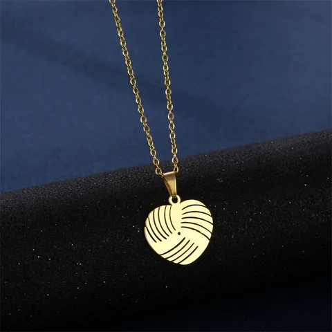 Minimalist 304 Stainless Steel Heart Pendant Necklace And Stud Earrings Jewelry Set Gold Plated Textured Spiral Design Gift For Women