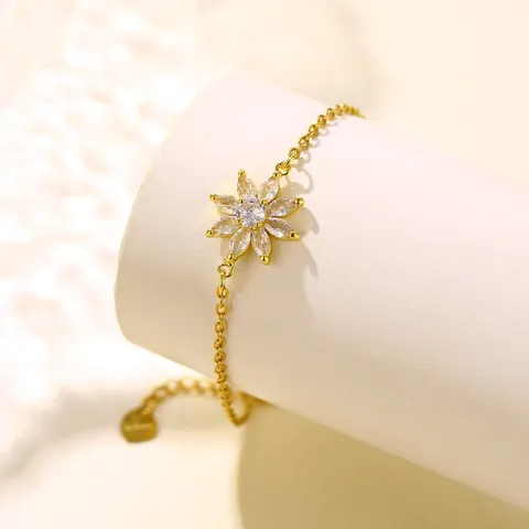Luxury Stainless Steel Flower Zirconia Bracelet For Women Gold Plated Floral Geometric Chain Bracelet Elegant Jewelry Gift