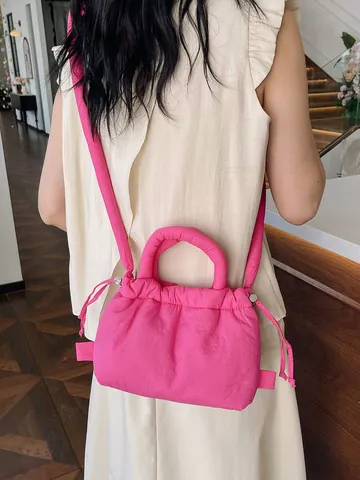 Women Cloud Puffer Handbag Quilted Nylon Drawstring Shoulder Crossbody Bag Padded Versatile Small Bucket Purse Travel Daily