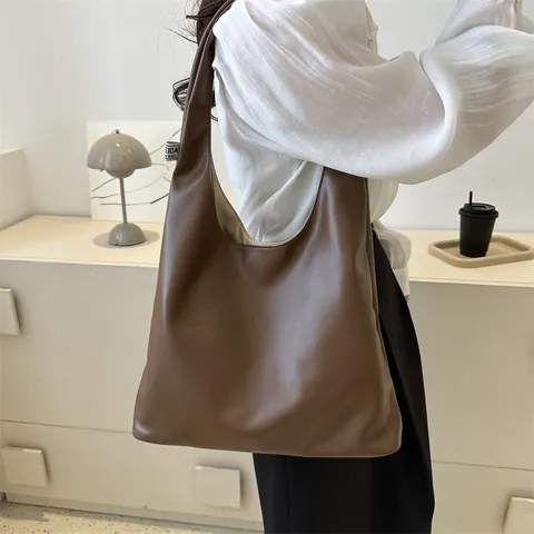 Large Capacity PU Leather Tote Bag For Women Minimalist Commuter Shoulder Underarm Bag Solid Color Urban Style Handbag