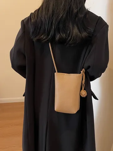 Vintage Minimalistisch Lychee Textuur PU Leer Mobiele Telefoon Crossbody Tas Voor Vrouwen Kleine Verticale Emmer Tas Met Knoop Riem Decor