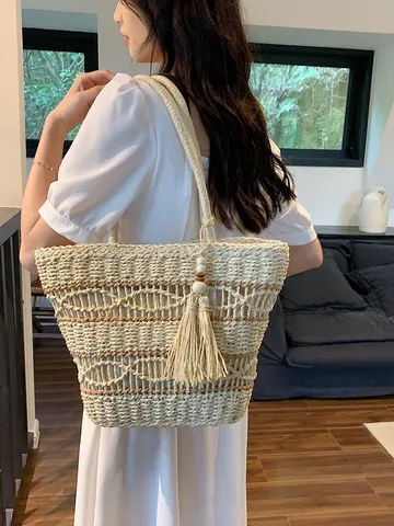 Handmade Straw Woven Tote Bag For Women Large Capacity Tassel Decor Shoulder Handbag For Summer Beach Holiday Vacation