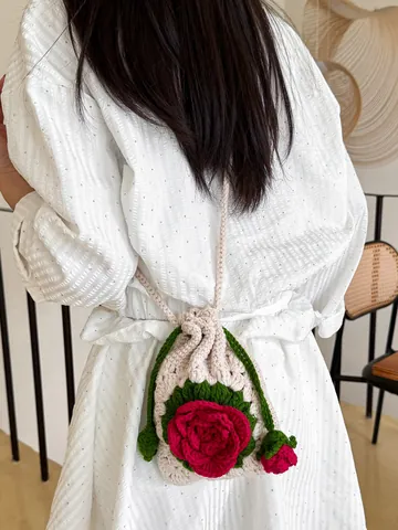 Bolso Bandolera de Rosa Tejido a Mano a Ganchillo para Mujer Bolso para Teléfono de Punto con Flor 3D Bolso Pequeño con Cordón Estilo Pastoral