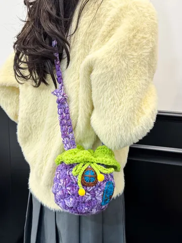 Handgefertigte Häkel Ananas Haus Mini Umhängetasche Für Mädchen Damen Gestricktes Garn Erdbeere Beerenform Cartoon Kleine Schultertasche Geschenk