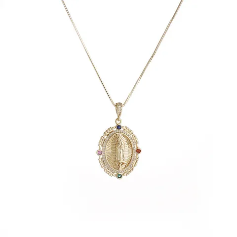 Collar de Colgante Religioso Virgen María Guadalupe de Cobre Chapado en Oro con Micro Pavé de Zirconia y Piedras de Colores para Mujer