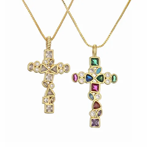 Collana con Pendente a Croce in Zirconia Colorata in Rame Placcato Oro Vintage per Donna Gioielli Cristiani Religiosi Geometrici Retro Regalo
