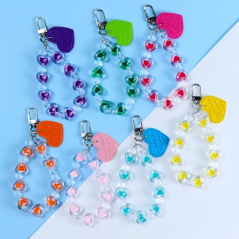 Creative Sweet Heart Beaded Keychain For Women INS Style Acrylic Heart Charm Airpods Case Pendant Bag Accessory