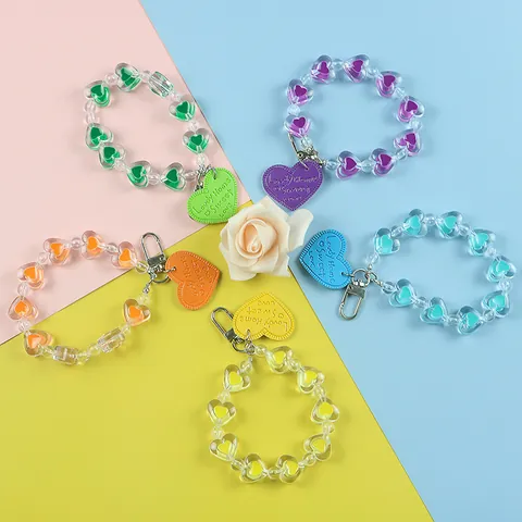 Creative Sweet Heart Beaded Keychain For Women INS Style Acrylic Heart Charm Airpods Case Pendant Bag Accessory