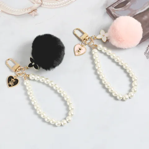 Portachiavi Carino Con Pom Pom in Peluche Perla Artificial Orso Cuore Per Donna Accessorio Borsa Pompon in Pelliccia Sintetica Ciondolo Metallo
