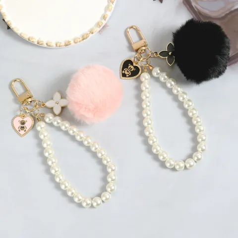 Portachiavi Carino Con Pom Pom in Peluche Perla Artificial Orso Cuore Per Donna Accessorio Borsa Pompon in Pelliccia Sintetica Ciondolo Metallo