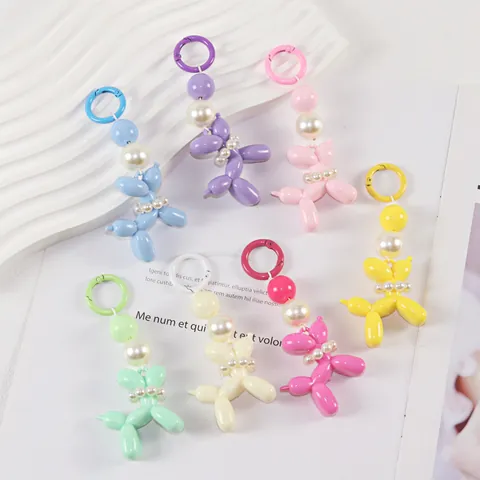 Creative Acrylic Balloon Dog Keychain With Faux Pearl 3D Cartoon Puppy Bag Charm Pendant Car Key Ring Women Accessories