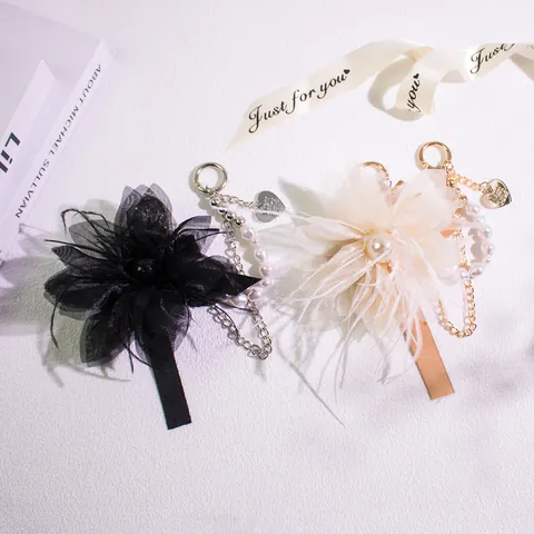 Elegant Feather Mesh Flower Keychain Imitation Pearl Metal Chain Heart Pendant Bag Charm Accessory For Women Gift