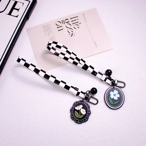 Checkerboard Wrist Strap Ribbon Keychain Modern Acrylic Round Flower Pendant Black Bell Lobster Clasp Bag Charm Accessory For Women