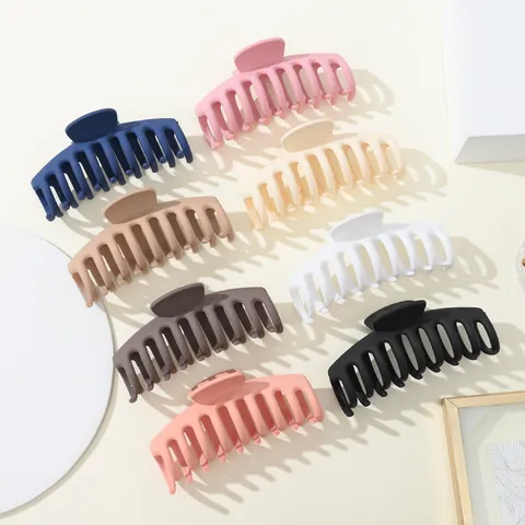 Large Matte Rubber Paint Hair Claw Clip For Women Fashion Minimalist Frosted Non-slip Shark Clip Hair Accessories