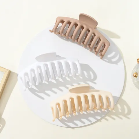 Large Matte Rubber Paint Hair Claw Clip For Women Fashion Minimalist Frosted Non-slip Shark Clip Hair Accessories