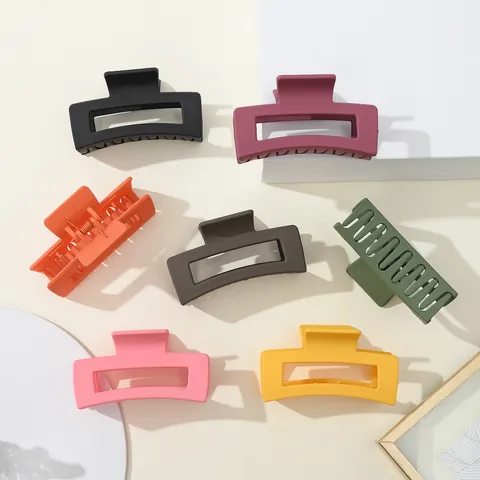 Large Square Matte Frosted Hair Claw Clip Hollow Geometric Plastic Shark Clip For Women Girls Minimalist Hair Accessories